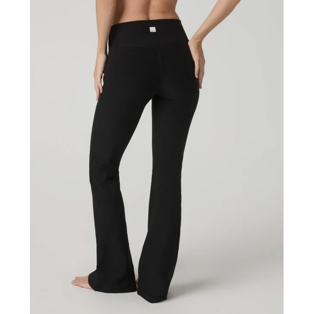 Vuori Elevation Rhythm Flare High Waist Leggings Womens M Black DreamKnit VW4420